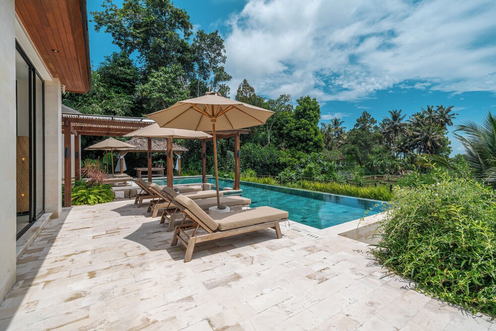 Rosita Ubud - Stunning 5BR Villa