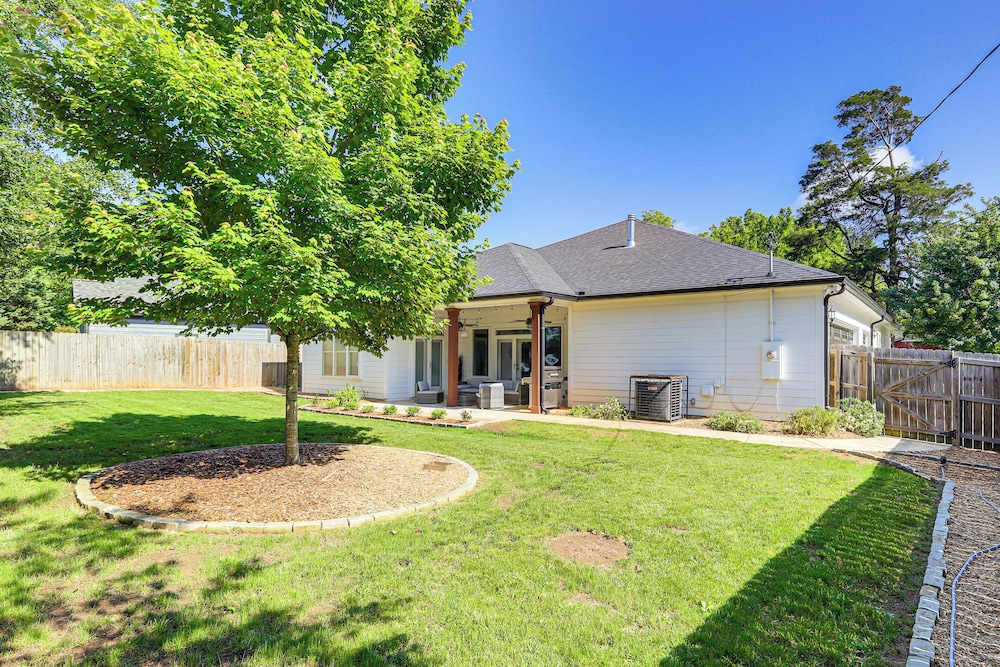 West ATL Home w/ Great Outdoor Space: 4 Mi to Dtwn
