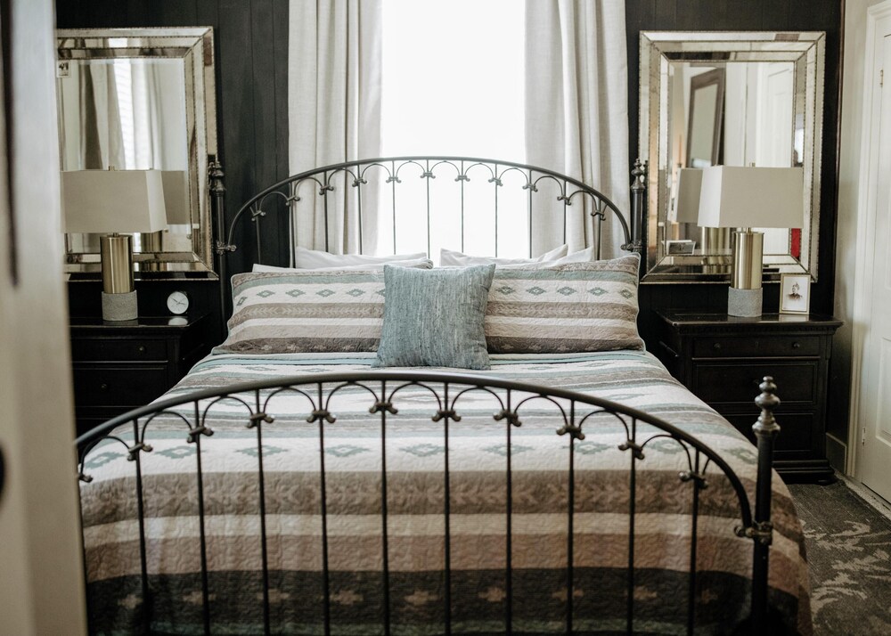 Blue Ridge Inn Bed & Breakfast