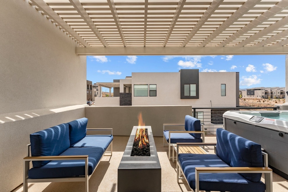 Starlight Sanctuary 4 Bedroom Townhouse