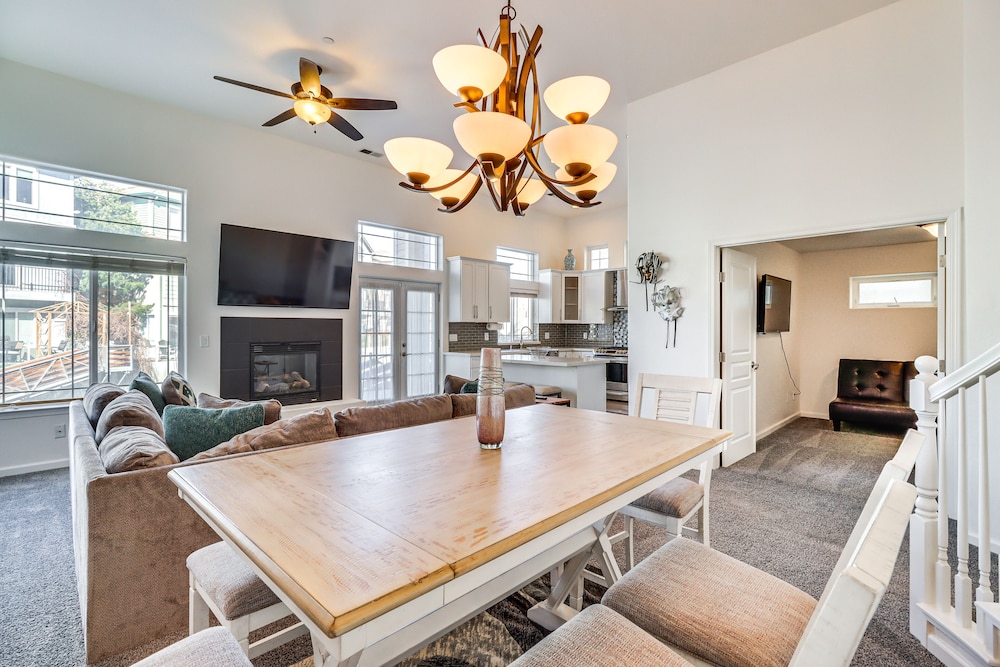 Sparks Home w/ Lake Access, 5 Mi to Downtown Reno! - Property Image 6