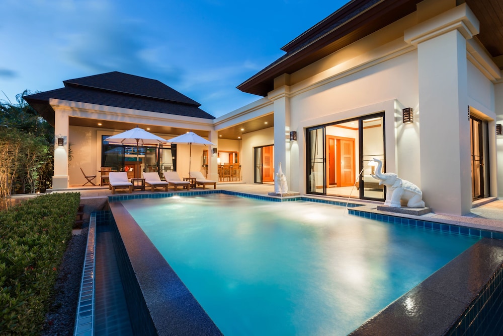 Nai Harn Baan-Bua Villas