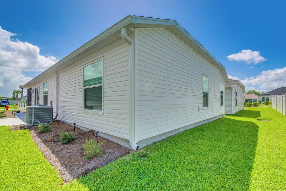 Villages Home in Gated Community w/ Pool Access! view 4