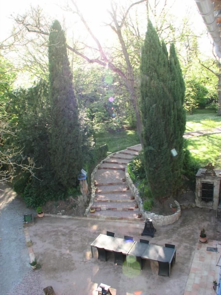 Domaine Saint-Joly