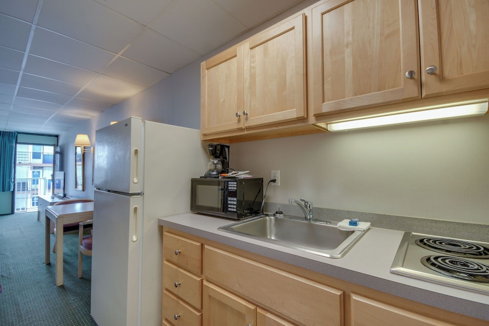 Surf Inn Suites