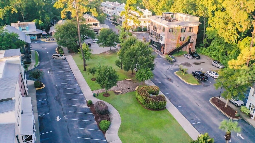 Charming Old Town Loft, Nestled in the Heart of Historic Bluffton, SC