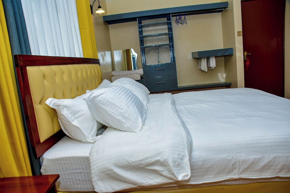 Harleys Executive Suites view 2