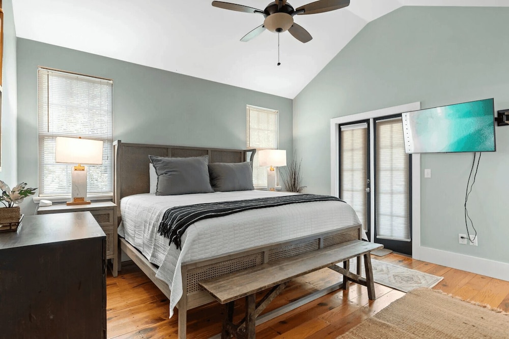 Coastal Soul 393 by Avantstay Near Boat Ramp & Bay, Private Yard
