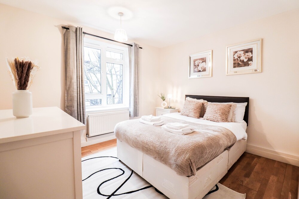 2 Bed Apartment in Russell Square