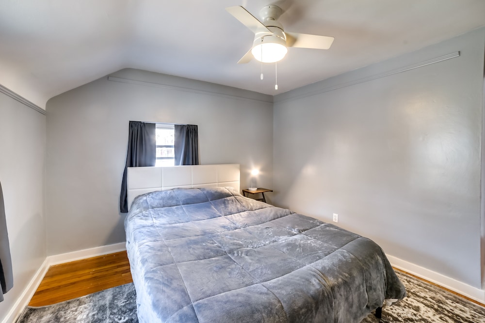 Pittsburgh Vacations - Penn Hills Home  11 Mi to Pittsburgh - Property Image 3