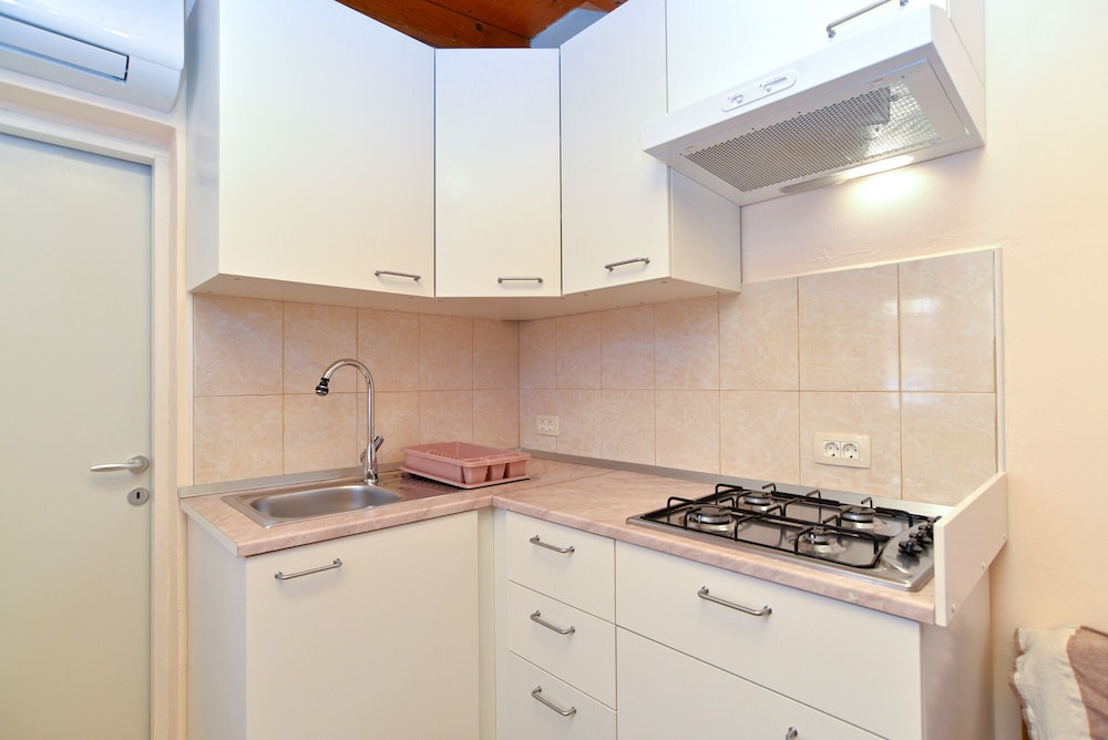 Apartment 1395 view 5