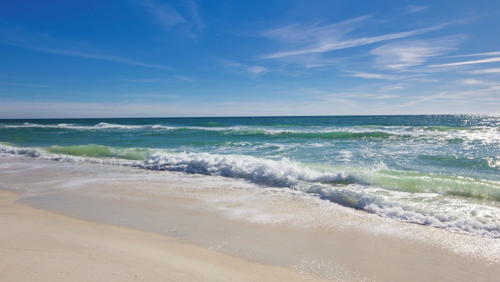 Sea Dlight: 3BR Beach Home Sleeps 10 With 4 Bikes in Watersound West