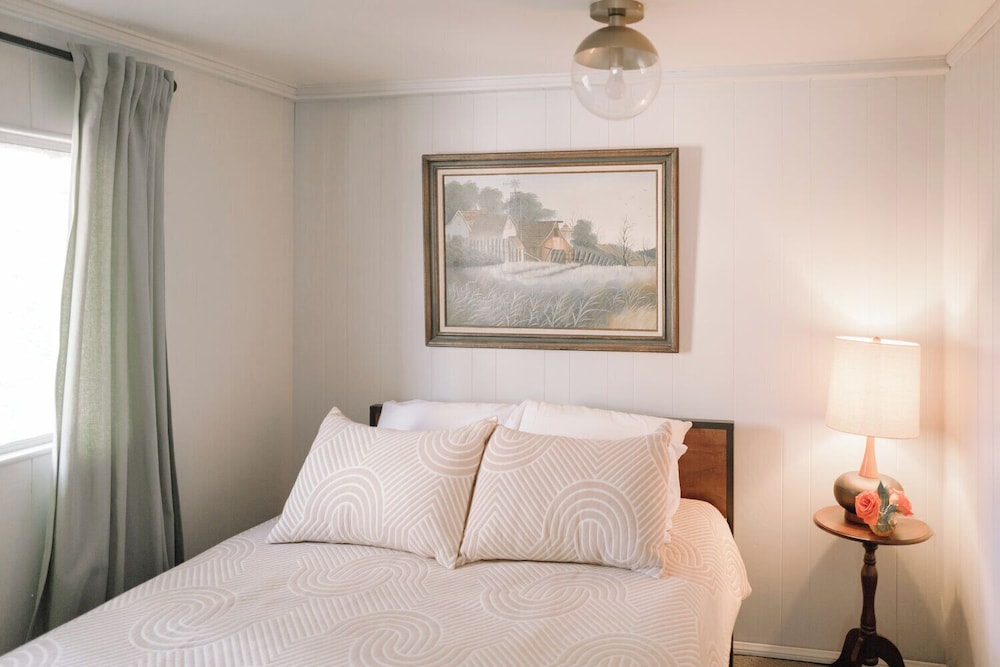 Oak Knoll Lodge