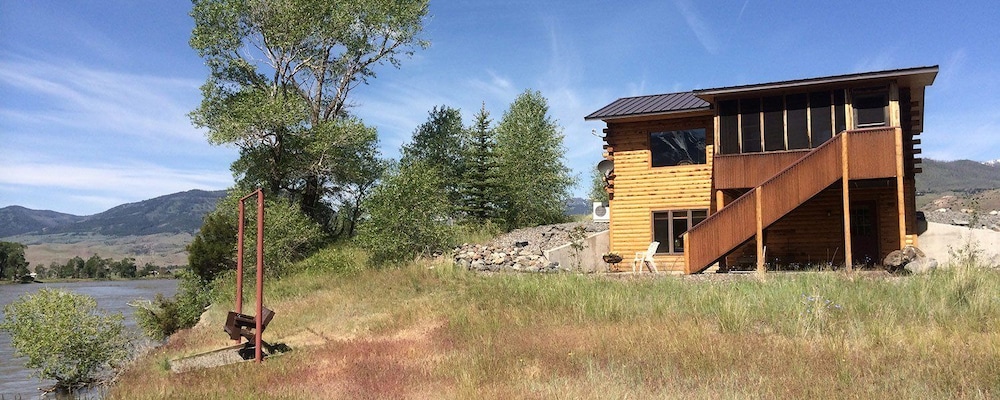 Paradise Gateway B&B and Vacation Homes