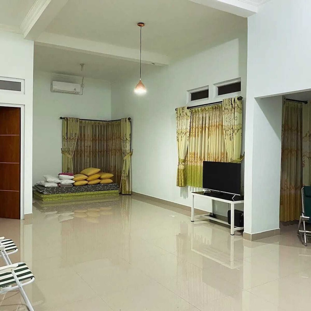 Green House Villa Bogor