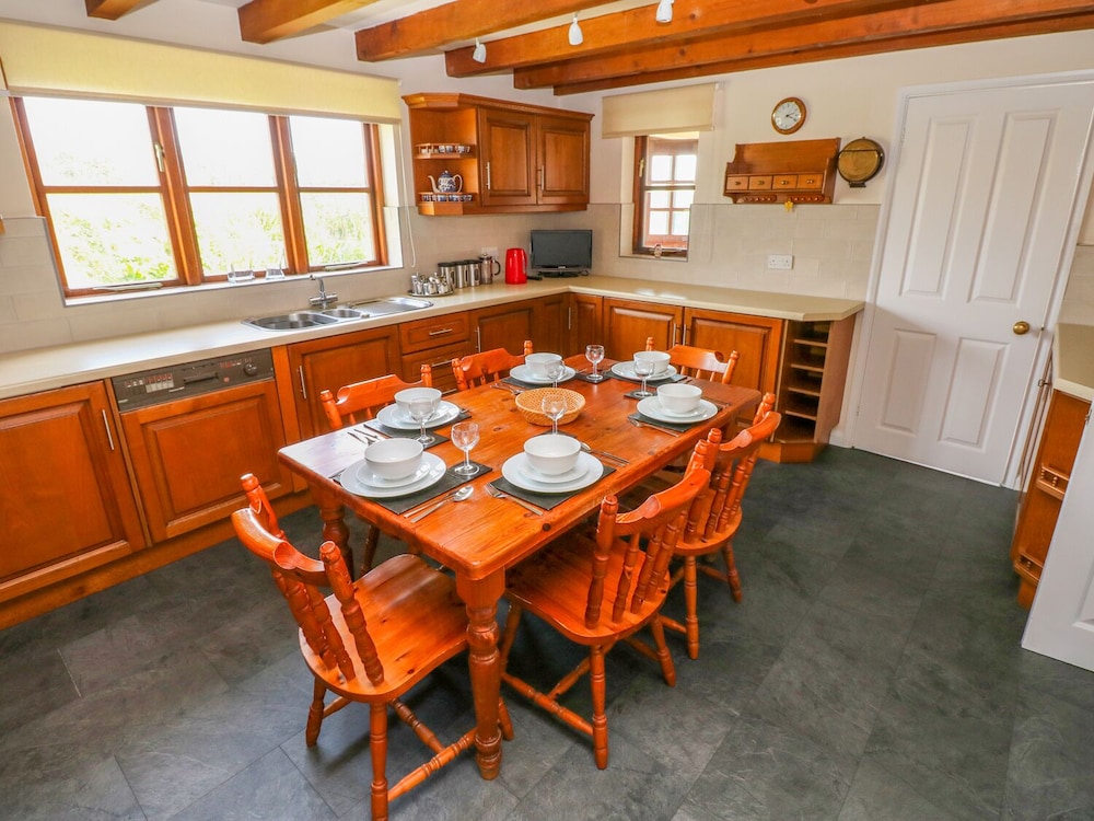 Park Hall Cottage view 5