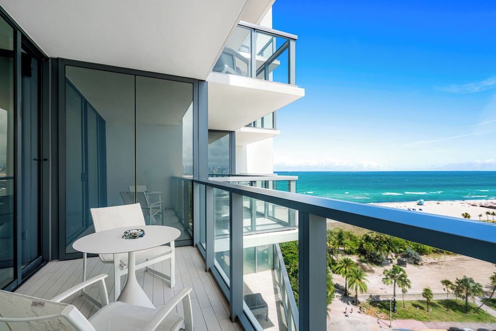 Luxury Vacation Rentals in South Beach by LRMB