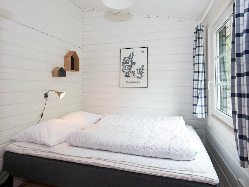 6 Person Holiday Home in Romo view 4
