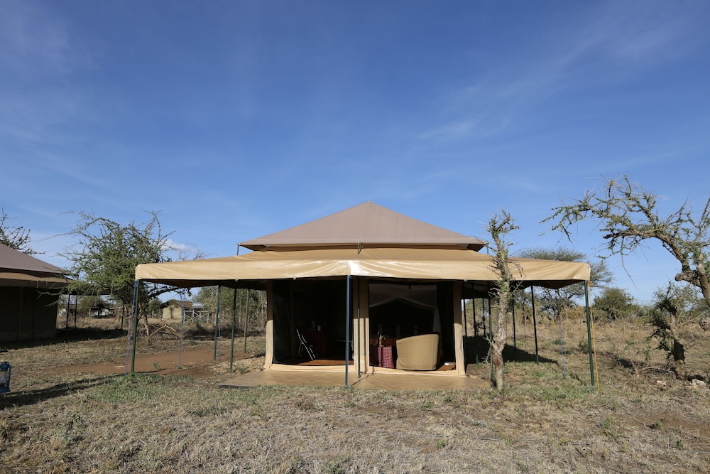 Serengeti Wild Camps