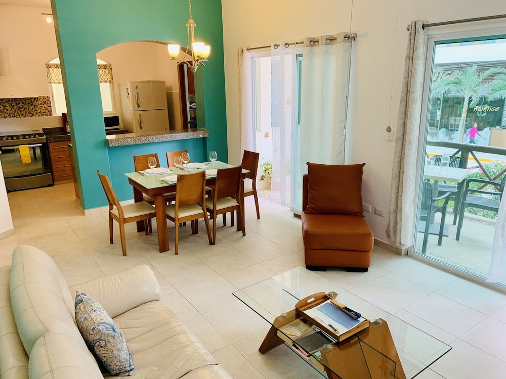 Las Olas downtown Condos by Playa Paradise