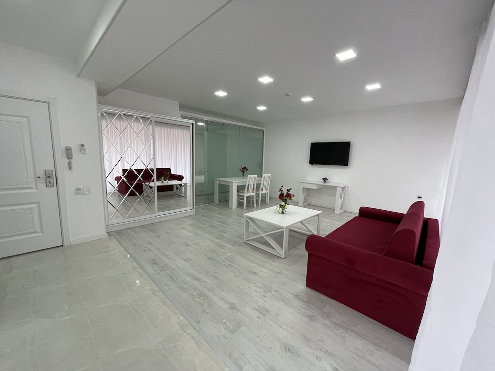 La Maison Blanche Baku view 2