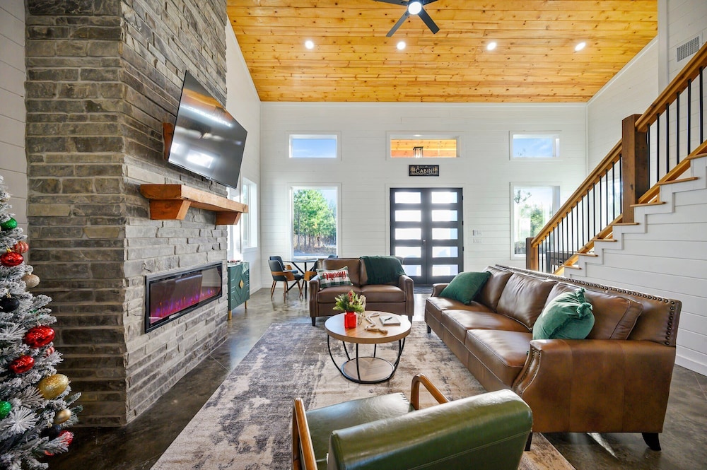 New, Modern, Bunk Room, Game Room, Playground, Hot tub