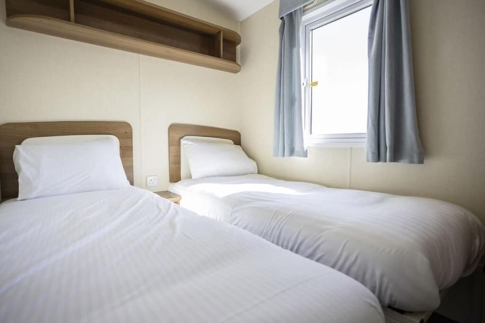 Barmouth Bay Holiday Park view 2