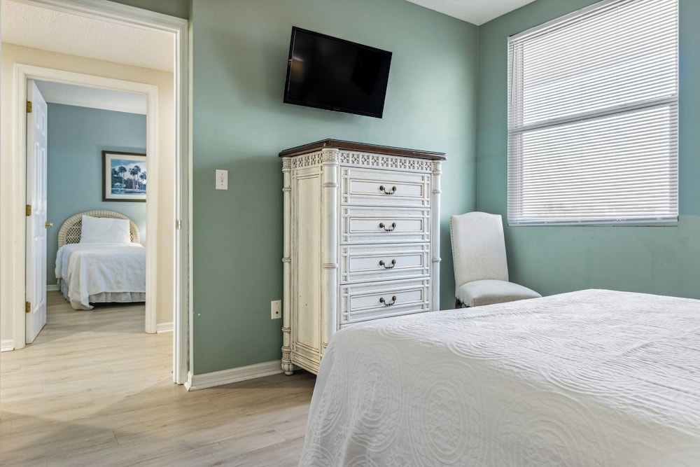 Emerald Key by Southern Vacation Rentals