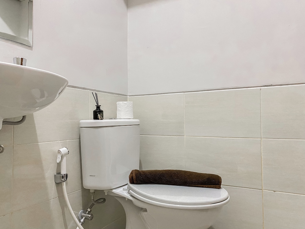 Enjoy and Cozy Living Studio Transpark Juanda Bekasi Timur Apartment