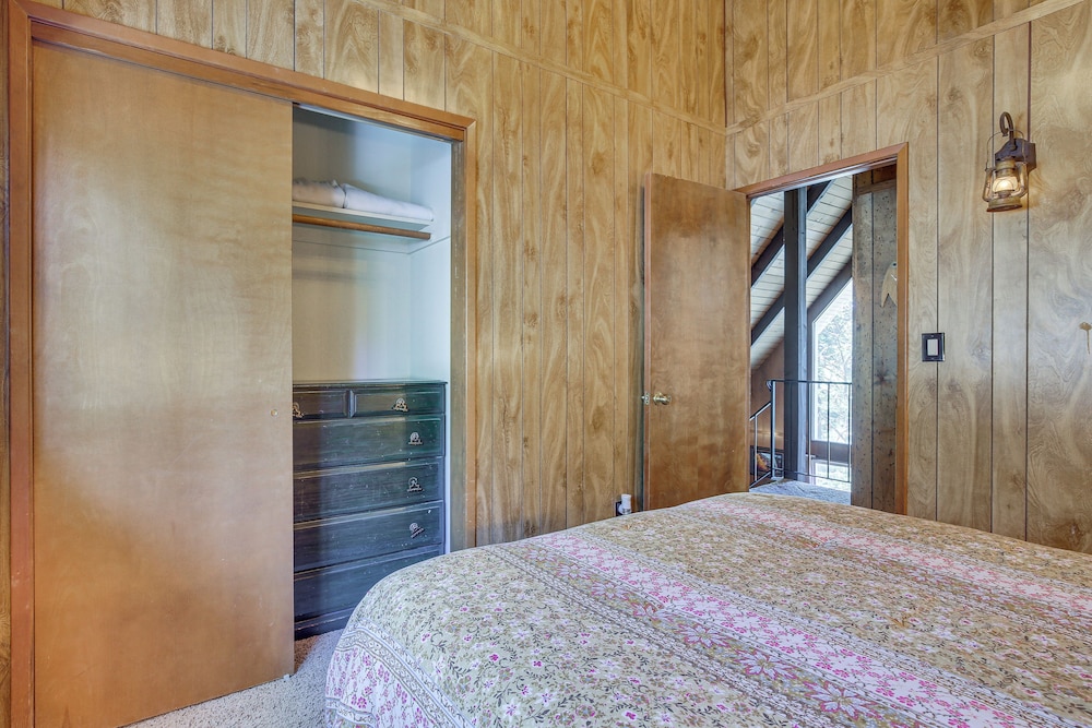 Chic Lake Arrowhead Retreat: 4 Seasons of Fun!