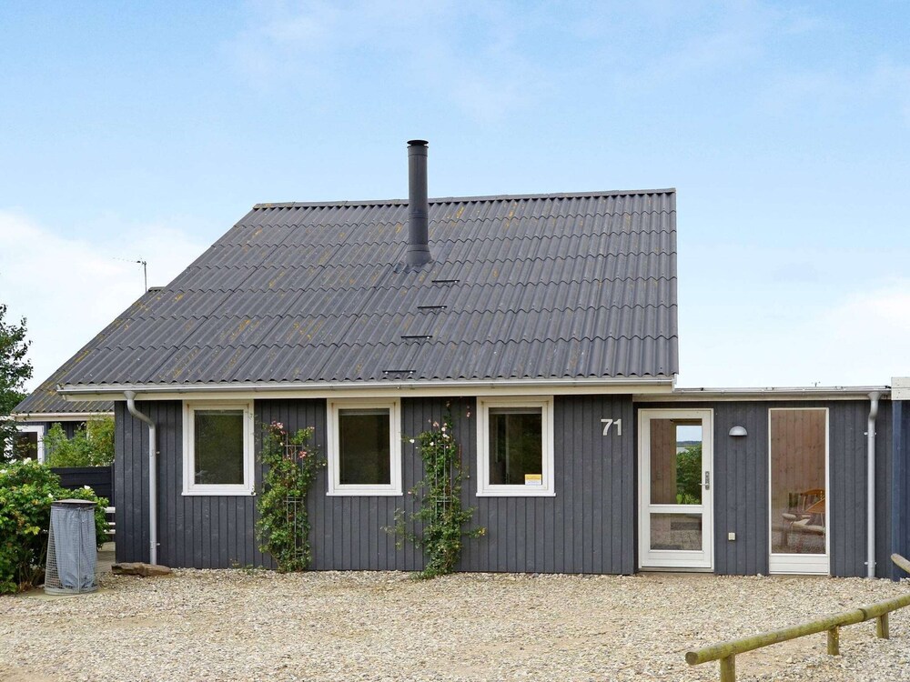 Quaint Holiday Home in Hemmet near Fjord view 3