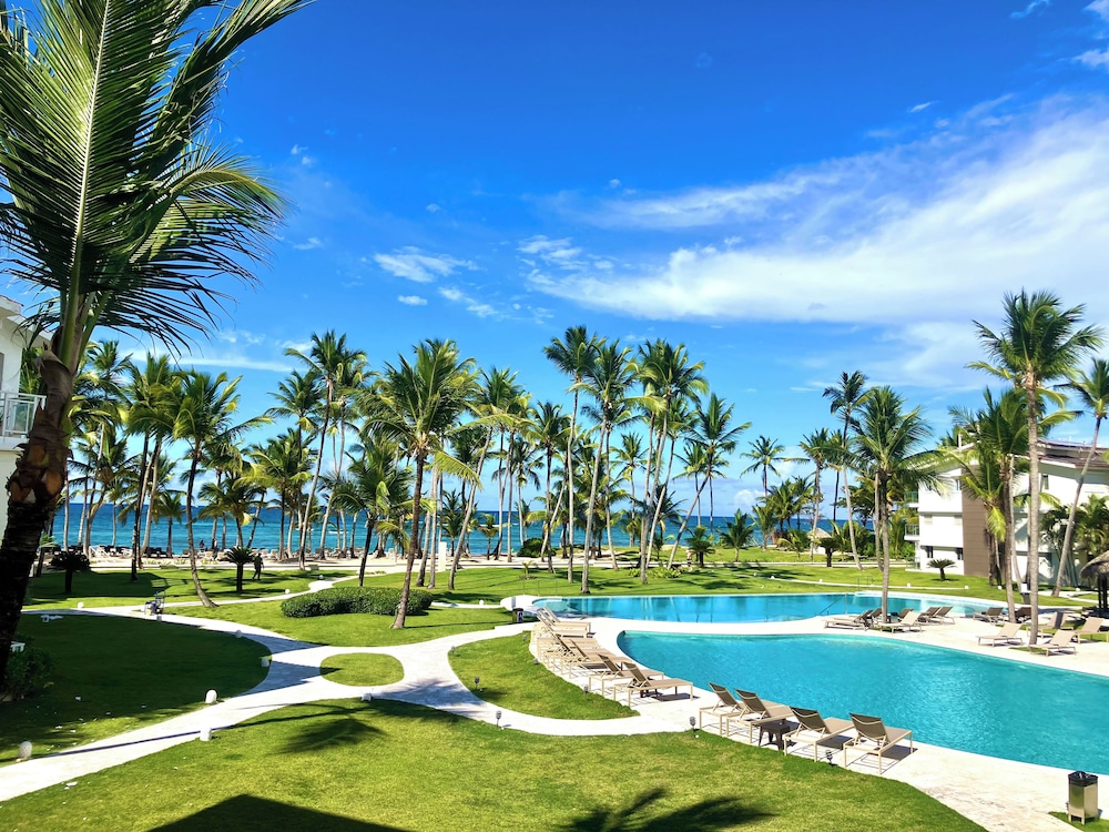 Playa Palmera Beach Front Apartments