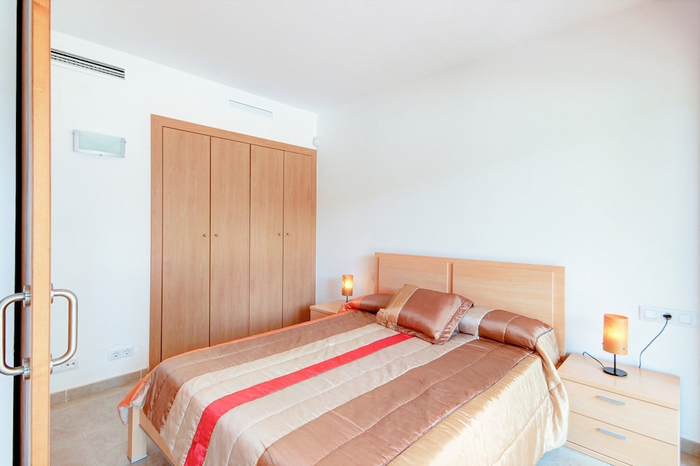 Apartment in Roses Near the Beach