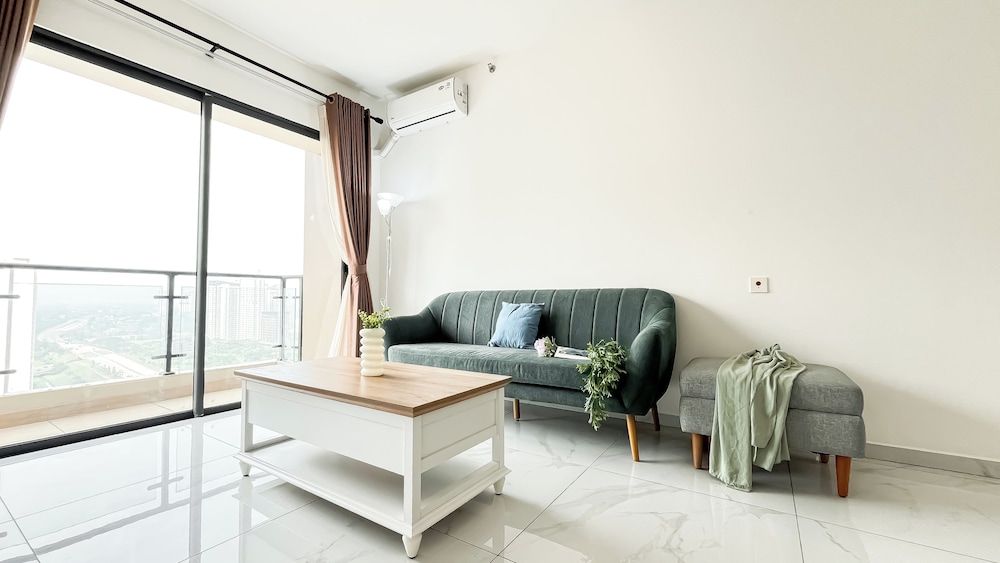 Quiet And Homey 2Br With Extra Room Apartment Sky House Bsd