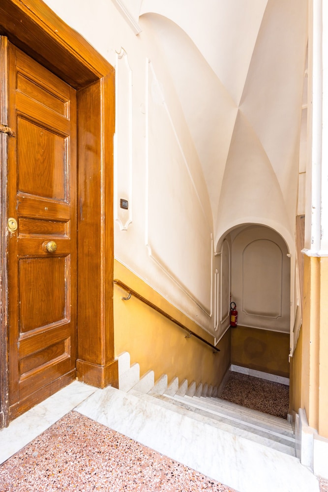 Metro Universit Apartment by Wonderful Italy — Naples photo 5