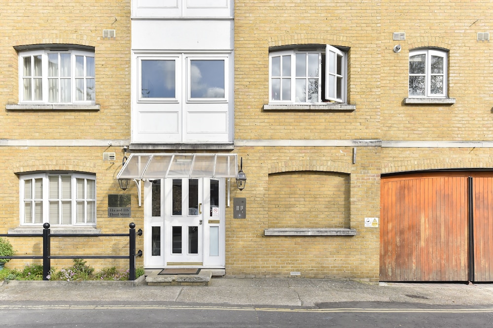Beautiful flat with terrace
