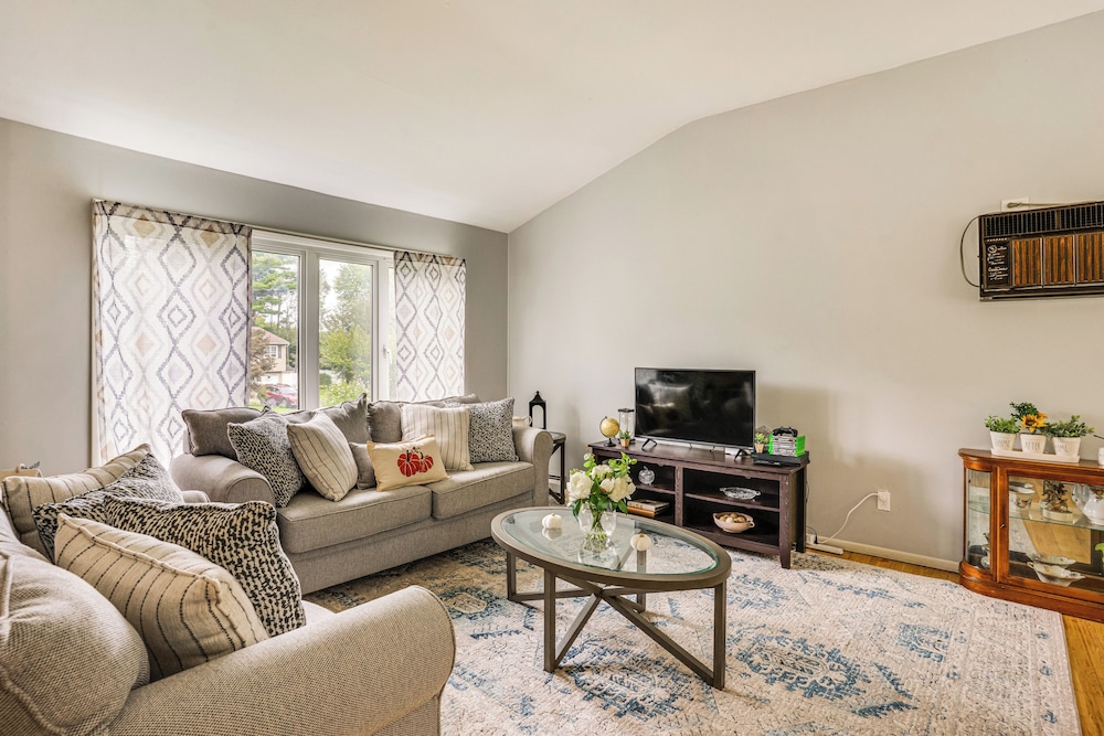 Family Home Near LIE & Blydenburgh Co Park