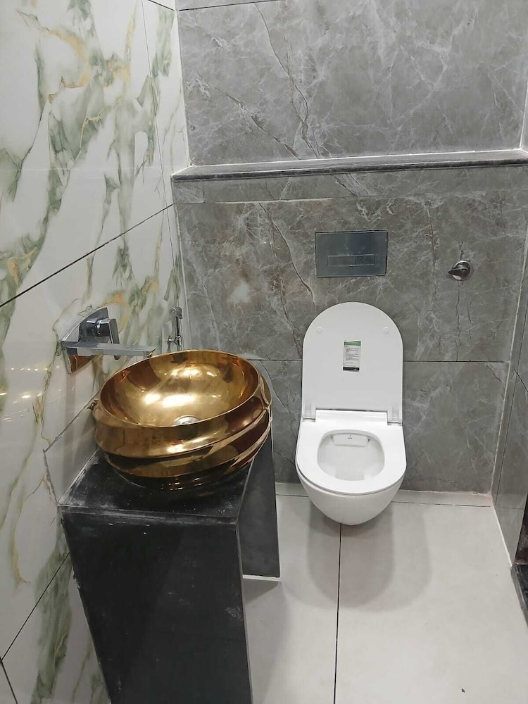HOTEL PRAKASH BLOCK-1