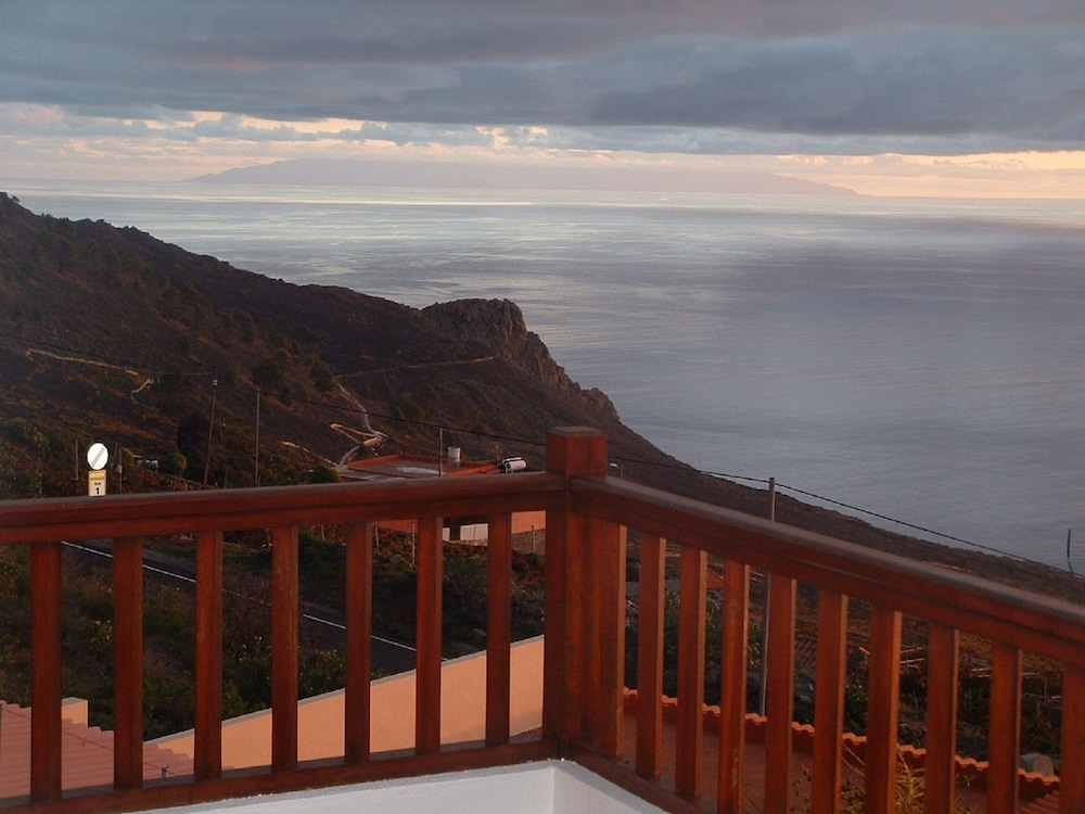 Casa los Viñedos view 3