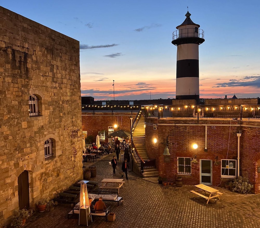 Top Floor Apartment in South Parade Pier
