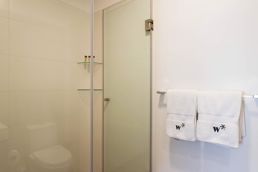 w Fabulous 2BR w Balcony in Miraflores