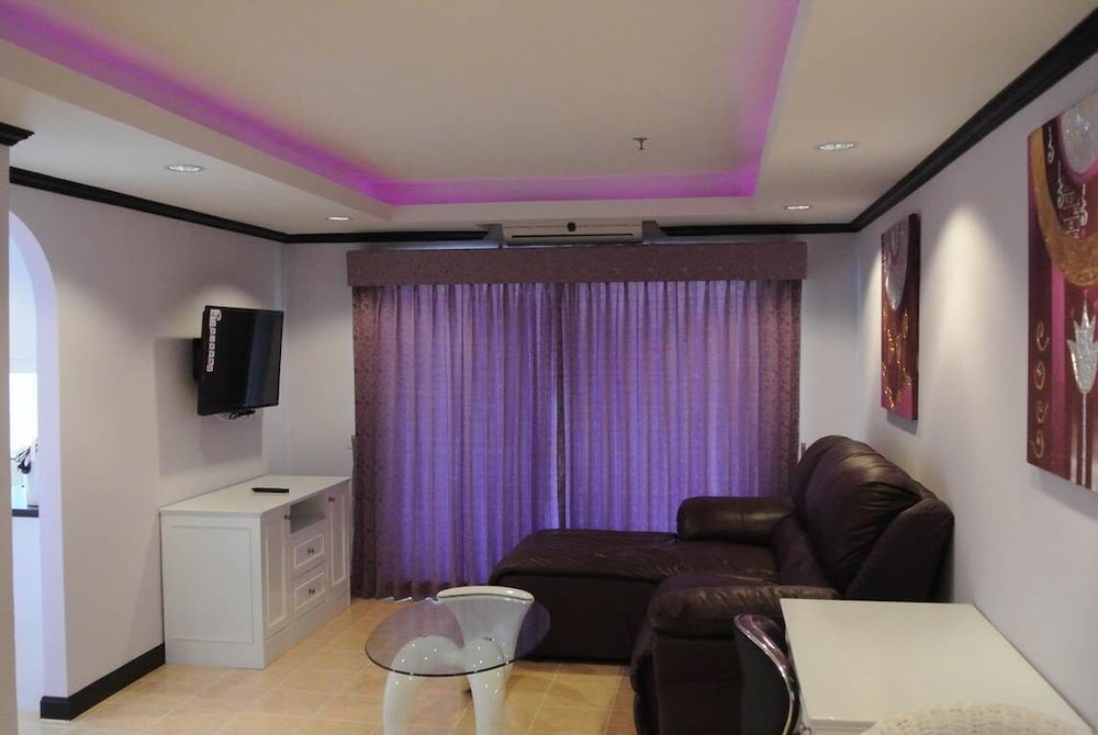 Angket Hip Residence in Jomtien Angket Floor 11 view 3