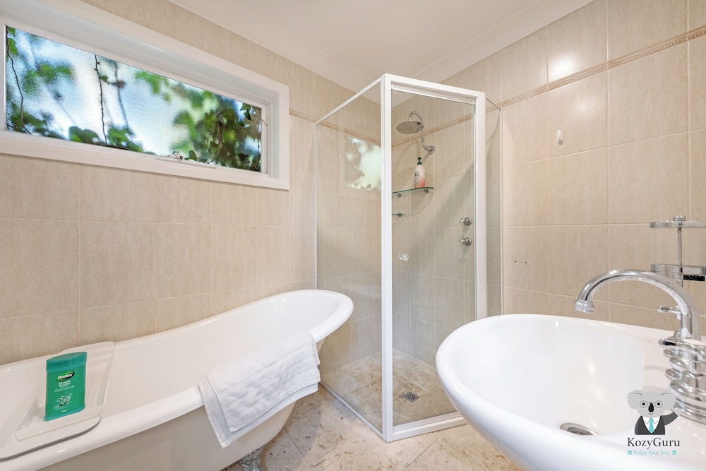 Kozyguru | Glebe | Cozy 2 Bedroom Terrace House