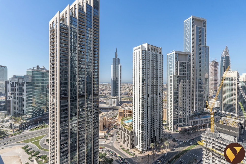 30th Floor Near Burj Khailfa Dubai Mal