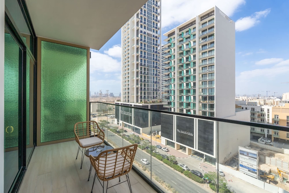 Peace and Tranquility in This 1 Bedroom in JVC
