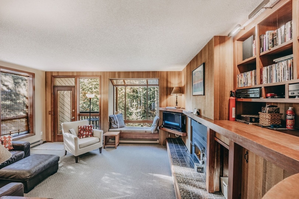 Glacier Mt Baker Lodging