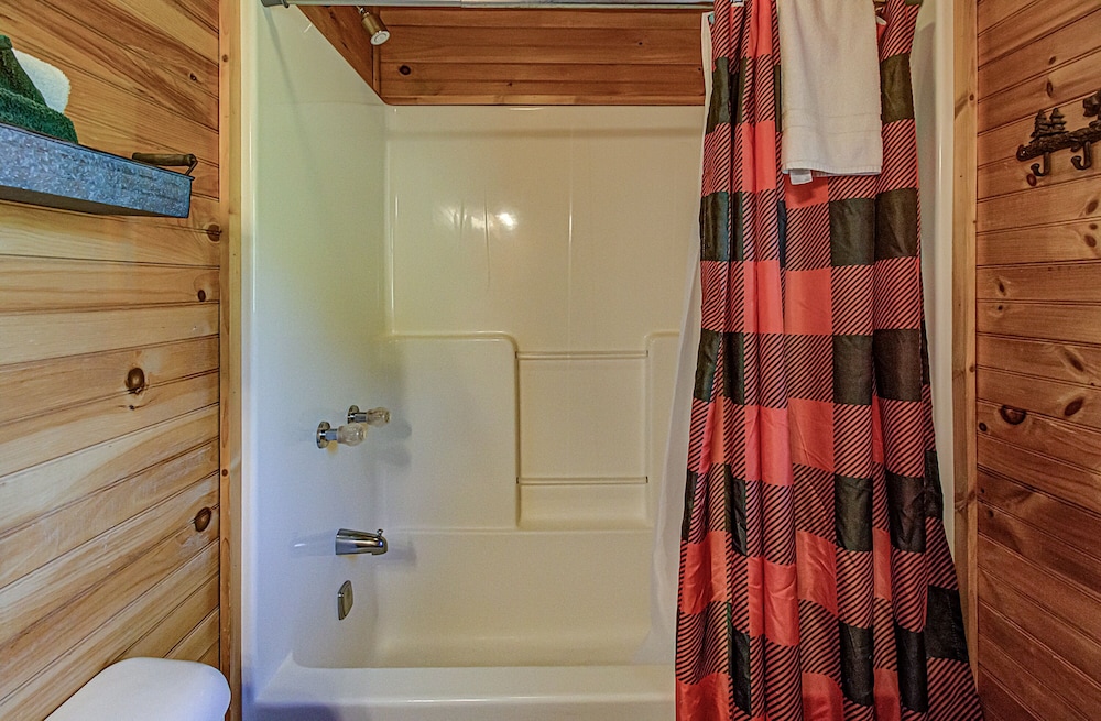 Mountain Creek #3584 by Aunt Bug's Cabin Rentals