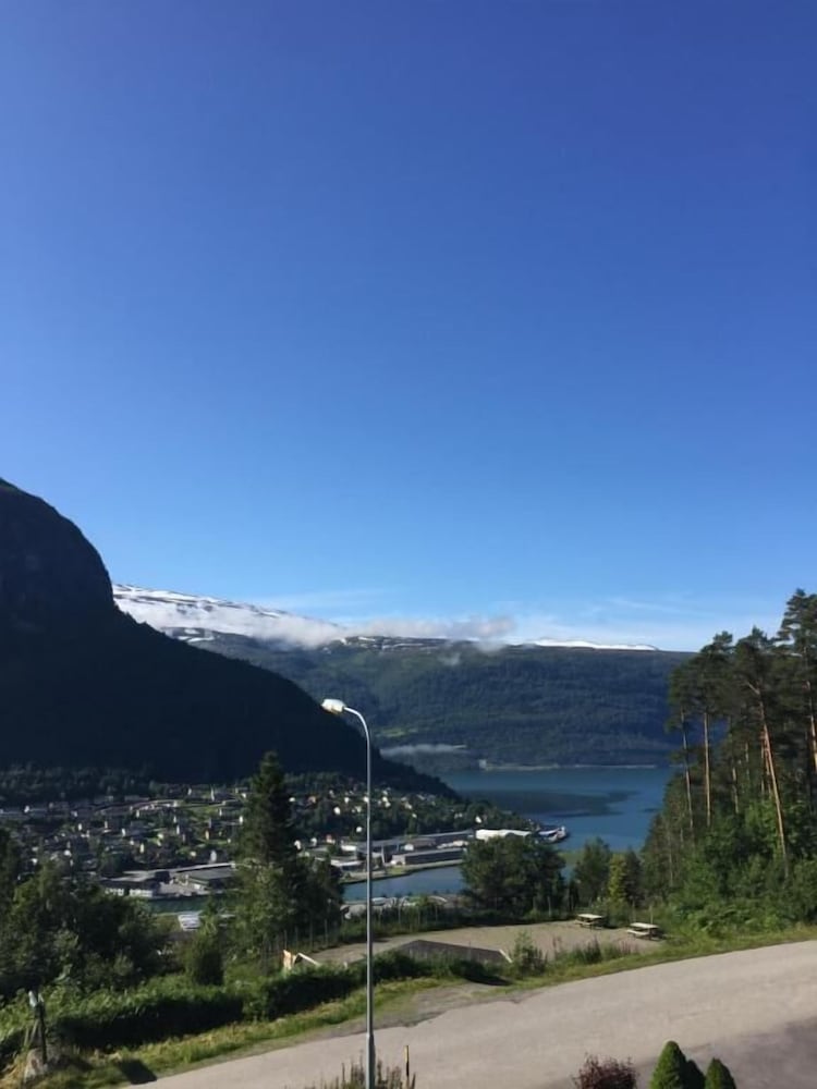 Aarnes House Stryn