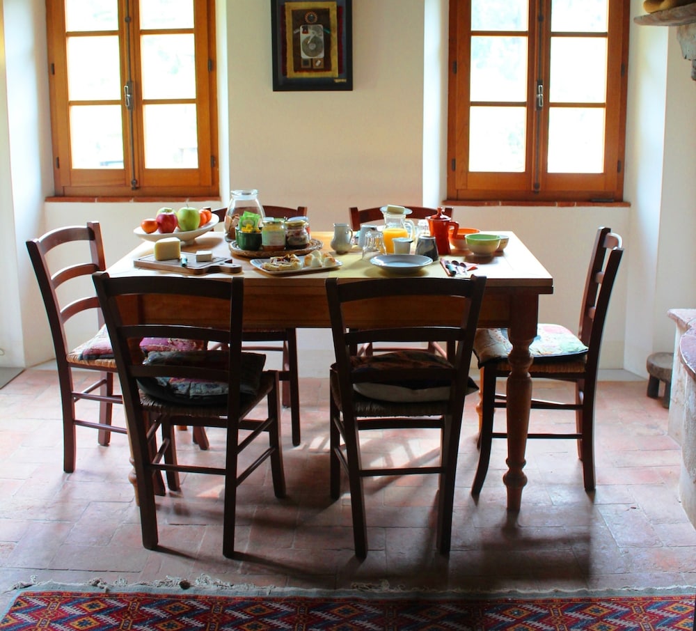 Almora Bed & Breakfast