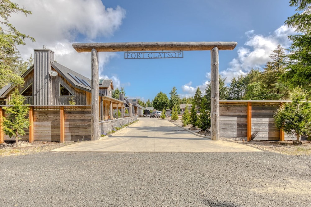 Boutique Cabin Design Luxury Hot Tub Path to Beach